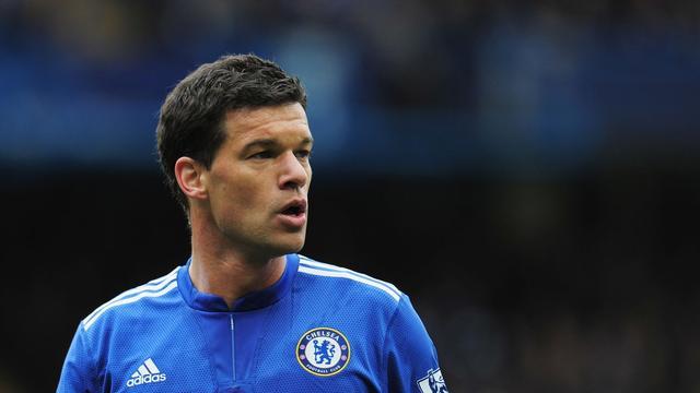 九游体育-Ming遭遇五持续失利，切尔西教练压力巨大！热度持续攀升(美国参议院51比50通过大而美法案)