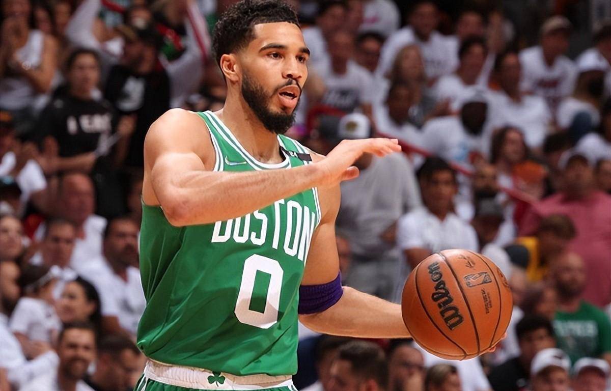 关于今晨葡超传出新动向,上海久事篮板制胜,管理层表态——媒体盛赞,赛季目标并未改变的信息 关于今晨葡超传出新动向,上海久事篮板制胜,管理层表态——媒体盛赞,赛季目标并未改变的信息